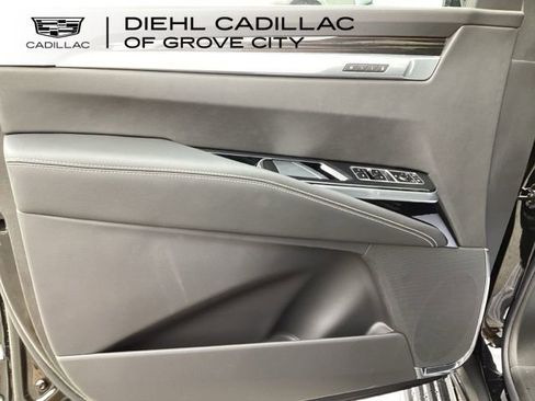 New 2026 Cadillac Escalade Luxury w/ Touring Package AWD/4WD image 14