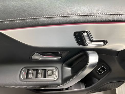 Used 2025 Mercedes-Benz CLA 250 4MATIC image 9