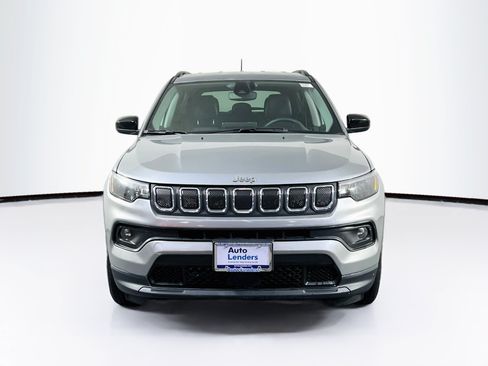 Used 2022 Jeep Compass Latitude AWD/4WD image 2