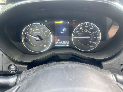 Used 2021 Subaru Crosstrek 2.5i Sport w/ Moonroof Package AWD/4WD image 17