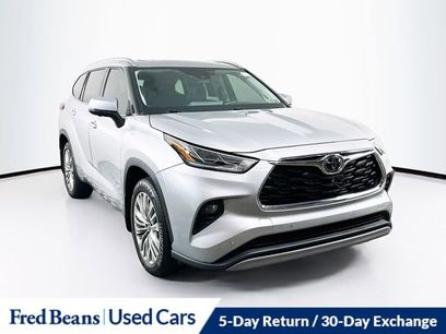 Used 2023 Toyota Highlander Platinum