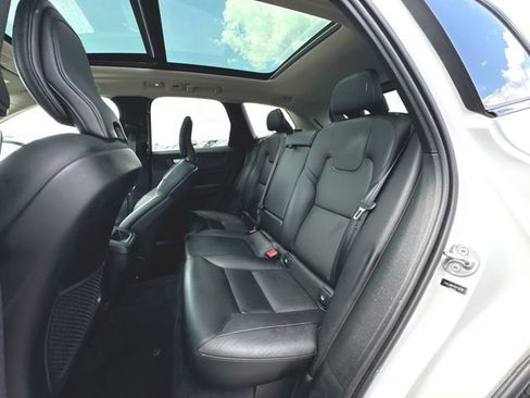 Used 2024 Volvo XC60 B5 Core w/ Protection Package Premier AWD/4WD image 26