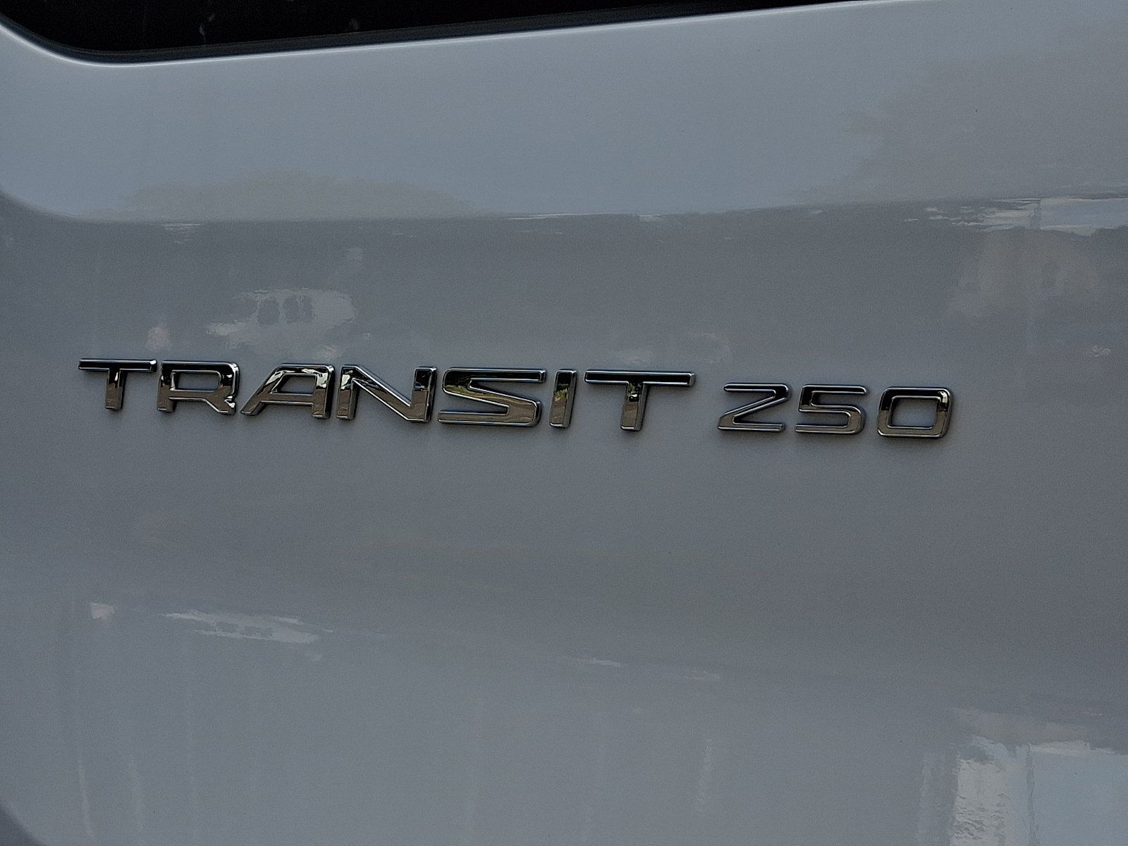 Used 2025 Ford Transit 250 Low Roof w/ Exterior Upgrade Package RWD image 29