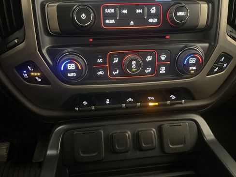 Used 2016 GMC Sierra 1500 Denali AWD/4WD image 11