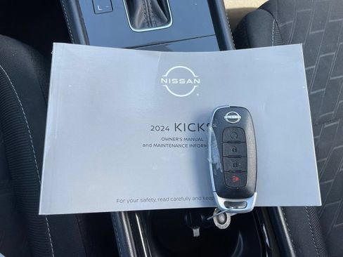 Used 2024 Nissan Kicks SV w/ Interior Electronics Package FWD image 34