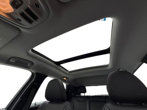 Used 2023 Chevrolet Bolt EUV Premier w/ Sun & Sound Package image 44