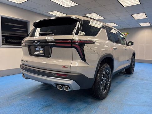 New 2026 Chevrolet Traverse Z71 w/ LPO, Floor Liner Package image 2