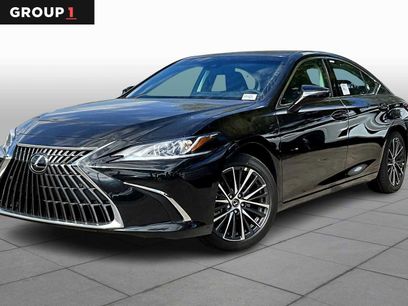 New 2025 Lexus ES 350 w/ Premium Package