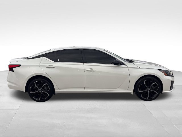 Certified 2023 Nissan Altima 2.5 SR AWD/4WD image 6