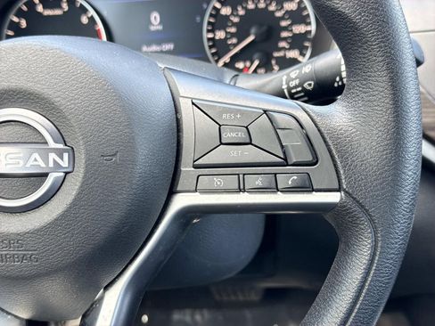 Used 2024 Nissan Altima 2.5 SV AWD/4WD image 14