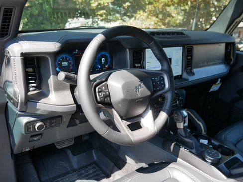 New 2025 Ford Bronco Badlands w/ Matte Film Protection Package image 4