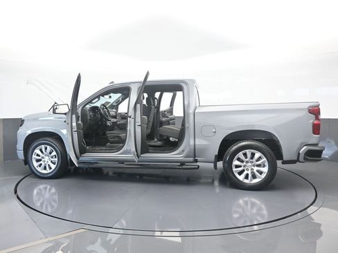 Used 2024 Chevrolet Silverado 1500 Custom image 75