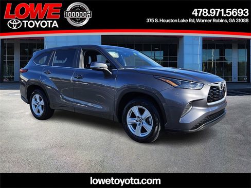 Certified 2023 Toyota Highlander L image 1