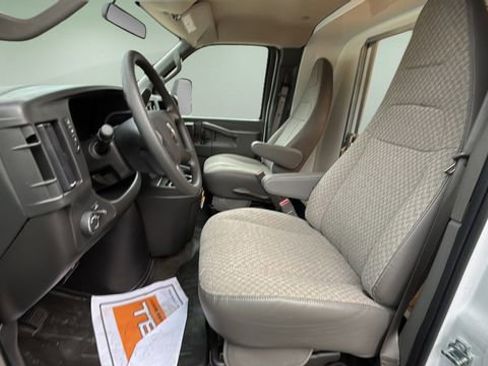 New 2025 Chevrolet Express 3500 w/ Power Convenience Package image 18