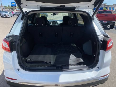 Used 2018 Chevrolet Equinox LT w/ Sun & Infotainment Package AWD/4WD image 23