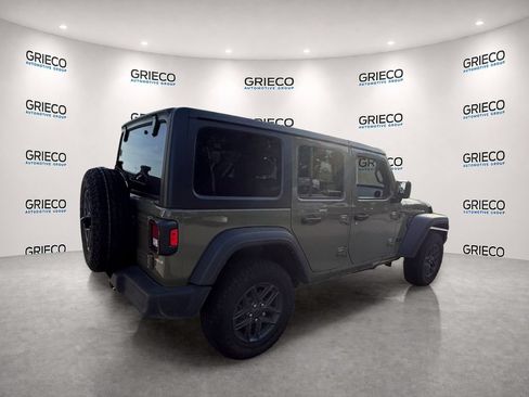 Used 2025 Jeep Wrangler Unlimited Sport AWD/4WD image 7
