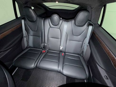 Used 2020 Tesla Model X Long Range image 22