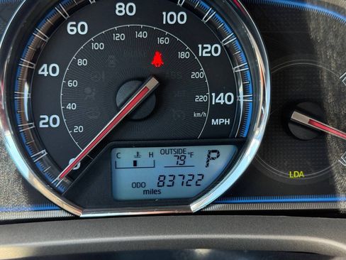 Used 2014 Toyota RAV4 Limited w/ Technology Package FWD image 14