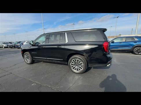 Certified 2024 GMC Yukon XL Denali Ultimate image 6