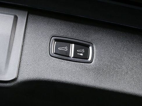 New 2026 Porsche Cayenne AWD/4WD image 32