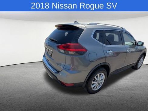 Used 2018 Nissan Rogue SV AWD/4WD image 9