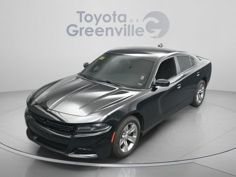 Used 2017 Dodge Charger SXT w/ Driver Confidence Group RWD image 25