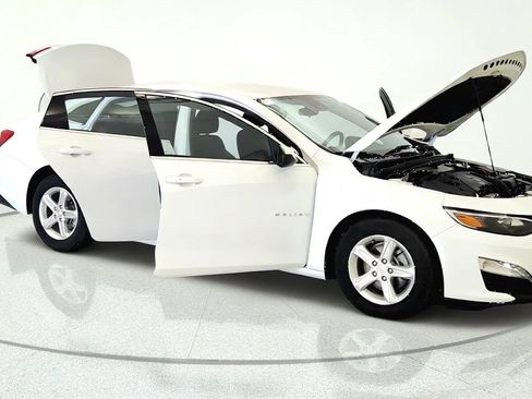 Used 2024 Chevrolet Malibu LT FWD image 7