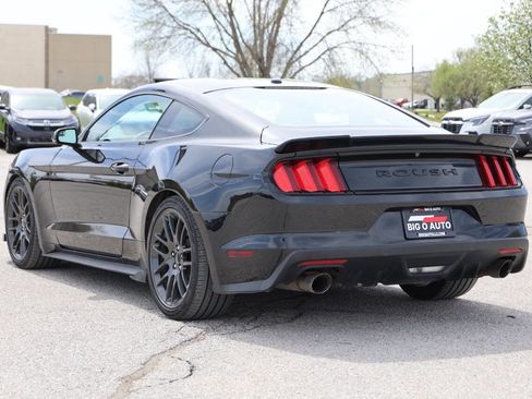 Used 2017 Ford Mustang GT Premium image 11