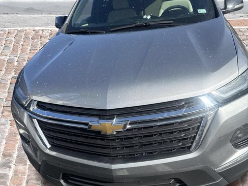 Used 2023 Chevrolet Traverse LS FWD image 5