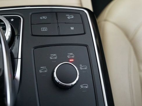 Used 2018 Mercedes-Benz GLS 450 4MATIC image 43