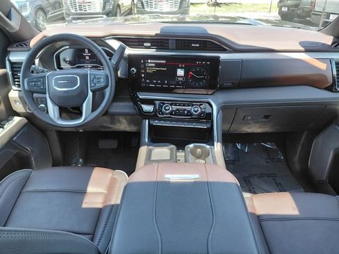 Used 2025 GMC Sierra 2500 Denali w/ Denali Reserve Package AWD/4WD image 15
