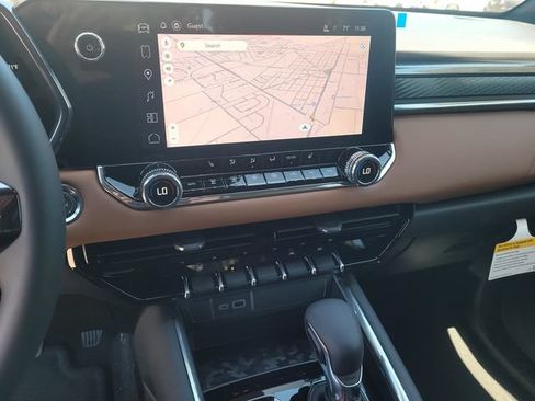 New 2026 GMC Canyon AT4 AWD/4WD image 16