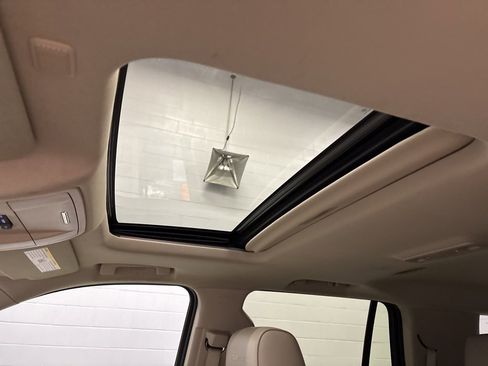 Used 2015 GMC Yukon Denali image 20