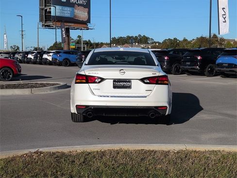 Used 2023 Nissan Altima 2.0 SR image 4