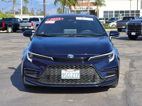 Used 2025 Toyota Corolla XSE image 2