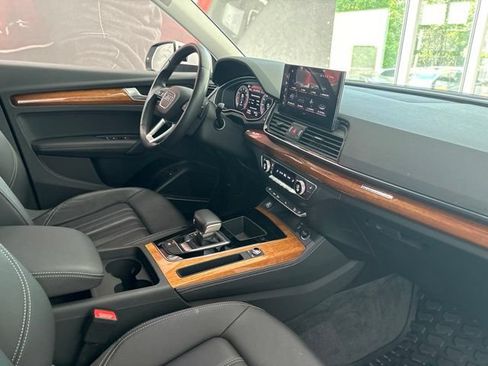 Used 2023 Audi Q5 2.0T Premium Plus w/ Premium Plus Package AWD/4WD image 13