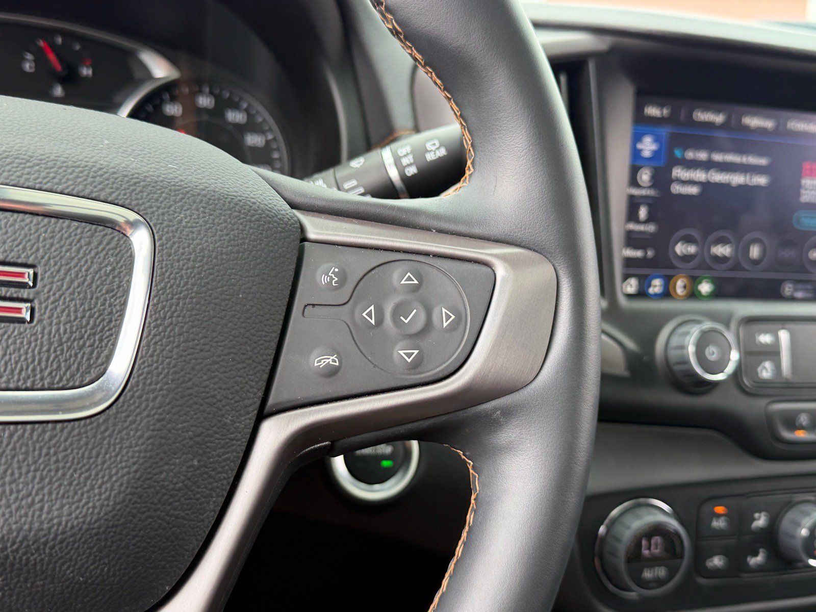 Used 2024 GMC Terrain AT4 w/ Tech Package AWD/4WD image 16