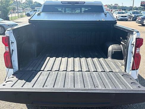 Used 2023 Chevrolet Silverado 1500 LTZ w/ Technology Package AWD/4WD image 12