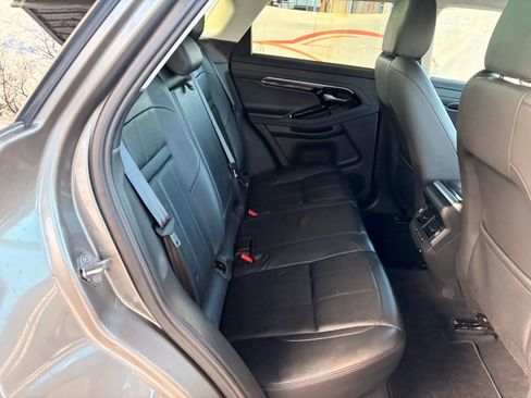 Used 2020 Land Rover Range Rover Evoque SE image 25