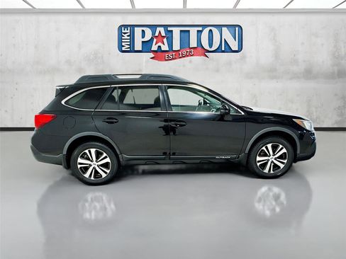 Used 2018 Subaru Outback 3.6R Limited image 8