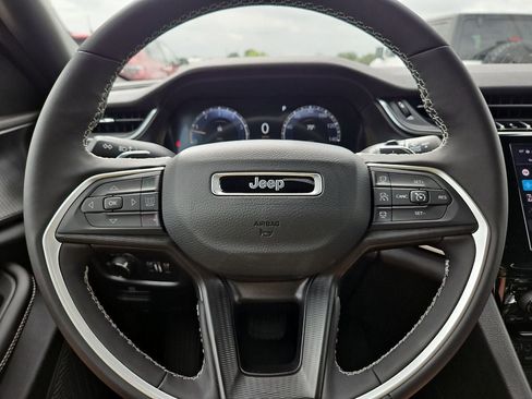 New 2026 Jeep Grand Cherokee 4WD image 30