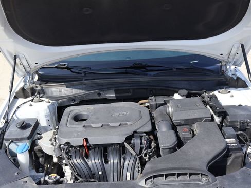 Used 2020 Kia Optima LX FWD image 17