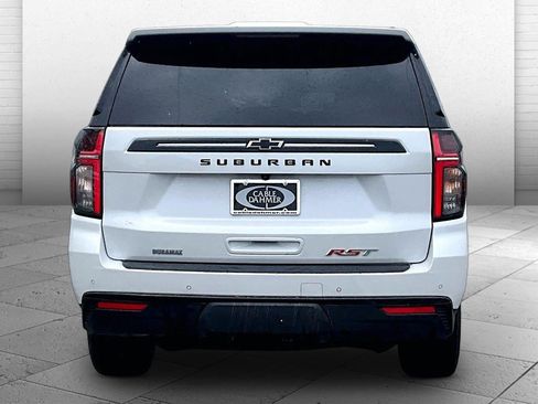 Used 2023 Chevrolet Suburban RST w/ Luxury Package AWD/4WD image 3