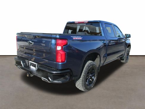Used 2022 Chevrolet Silverado 1500 LT Trail Boss w/ Convenience Package II AWD/4WD image 3