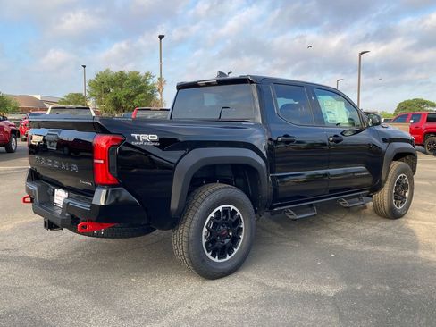 New 2026 Toyota Tacoma TRD Off-Road AWD/4WD image 5
