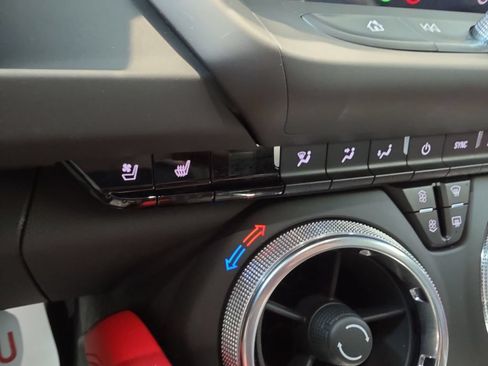 Used 2020 Chevrolet Camaro ZL1 RWD image 30