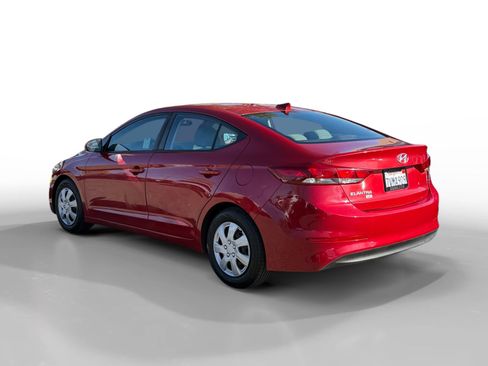 Used 2017 Hyundai Elantra SE image 3