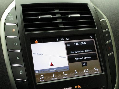 Used 2017 Lincoln MKC Select w/ Select Plus Package image 18