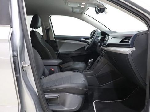 Used 2024 Volkswagen Taos SE FWD image 33