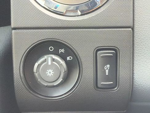 Used 2015 Ford F250 XLT w/ Snow Plow Prep Package image 14